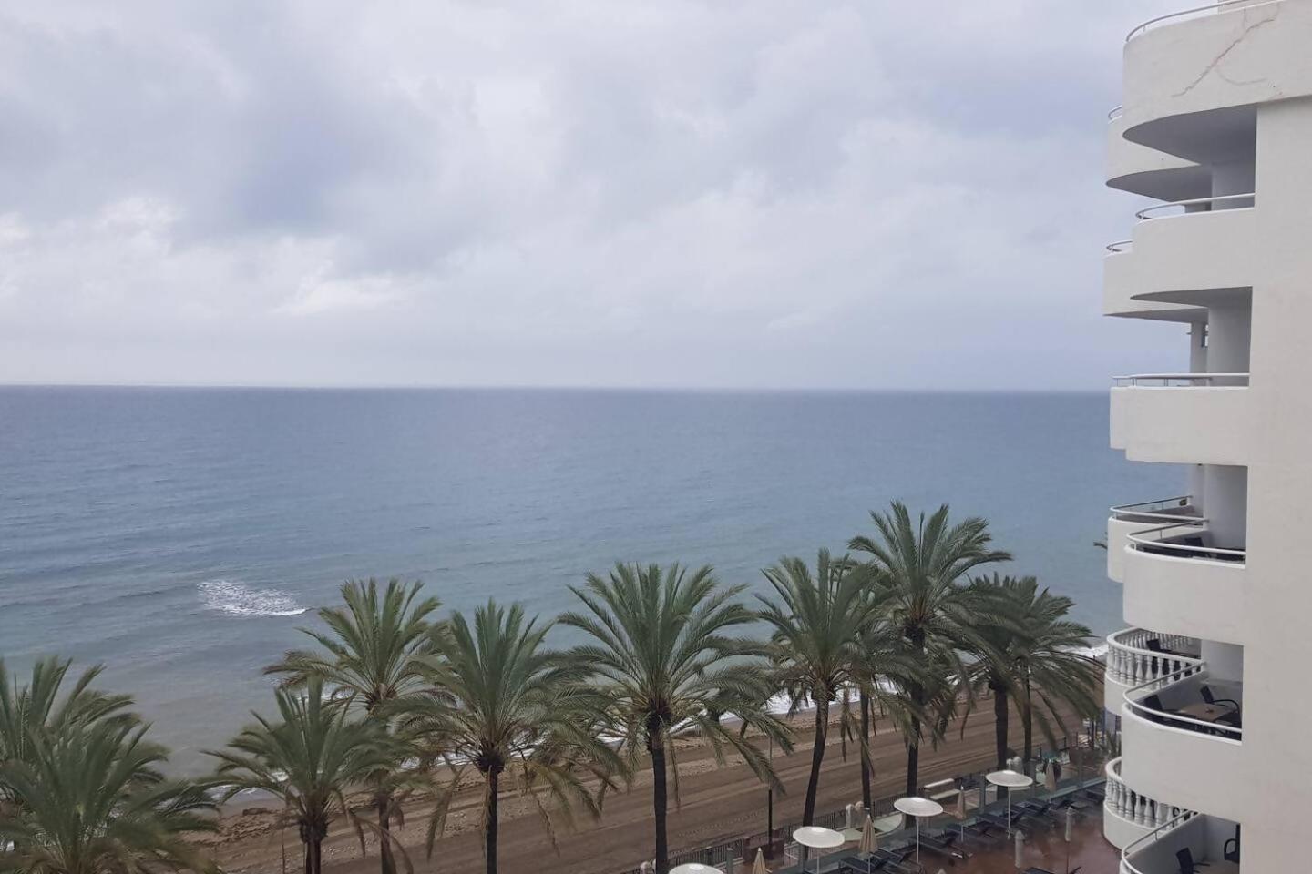 Palm Beach Marbella Apartamento ภายนอก รูปภาพ