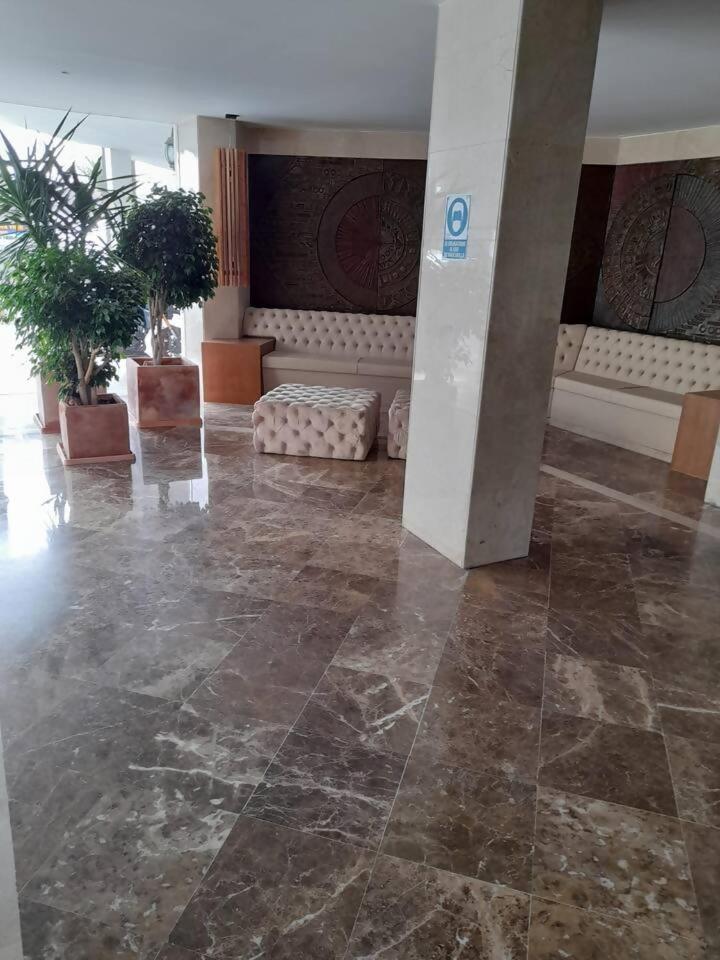 Palm Beach Marbella Apartamento ภายนอก รูปภาพ