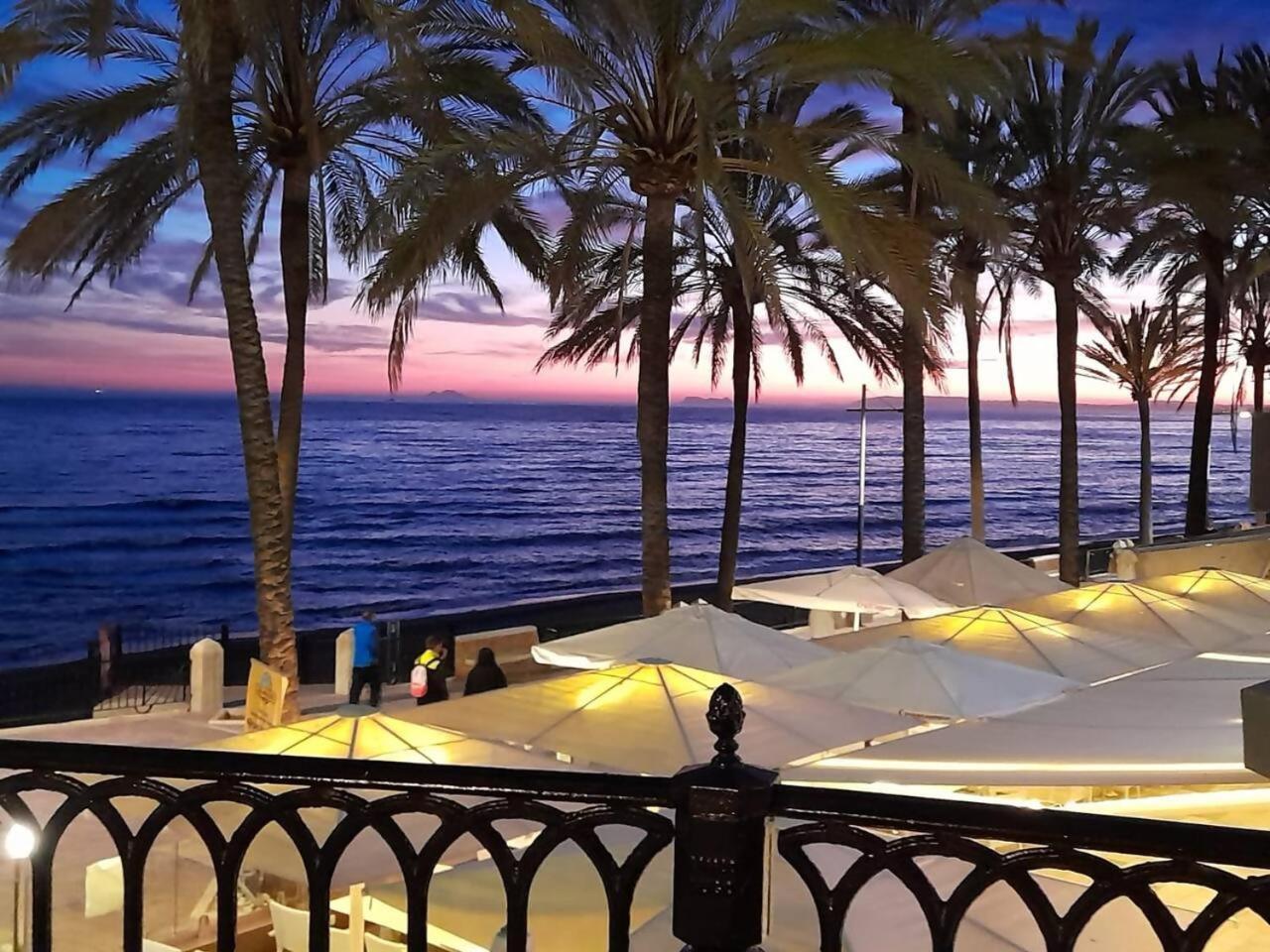 Palm Beach Marbella Apartamento ภายนอก รูปภาพ